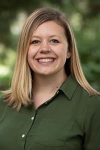 Headshot of Kate Petcosky-Kulkarni.