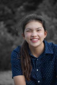 A portrait of Kana Suzuki.